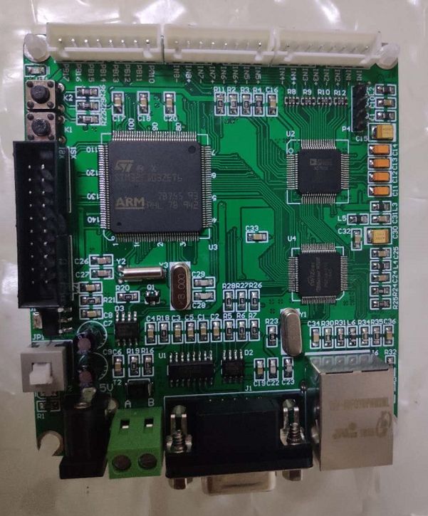 PCB設(shè)計中SMT與傳統(tǒng)通孔技術(shù)的差別